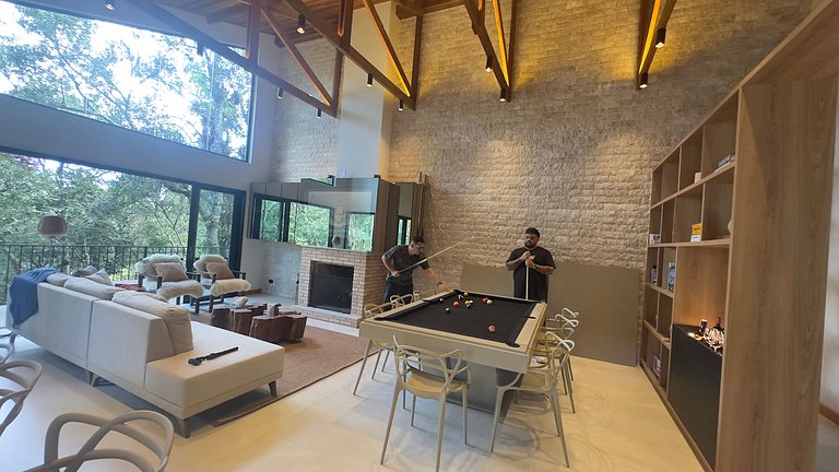 Casa Manacá, moderno meio à natureza