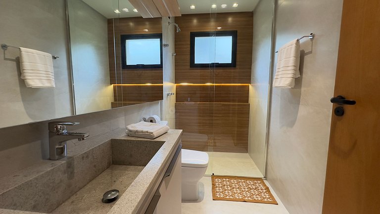 Casa Manacá, moderno meio à natureza